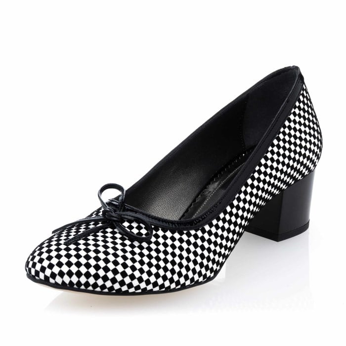 Costo shoesAbiye ve Topuklu Modellerimiz1453 Siyah Beyaz Büyük Numara Kadın Ayakkabısı
