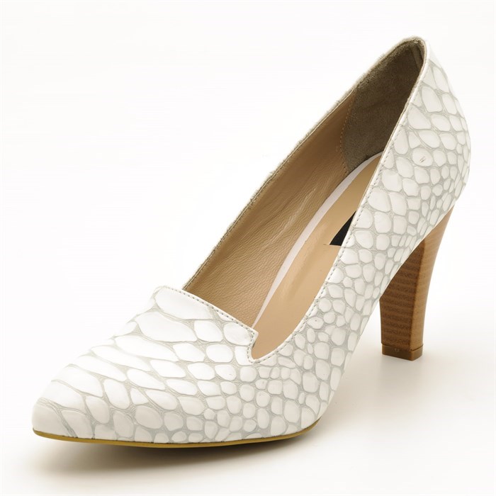 Costo shoesAbiye ve Topuklu Modellerimiz1952 Beyaz Anakonda Büyük Numara Bayan Ayakkabısı