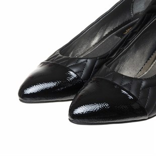Costo shoesAbiye ve Topuklu Modellerimiz1023 Siyah Rugan Siyah Dörtgen Büyük Numara Bayan Ayakkabısı