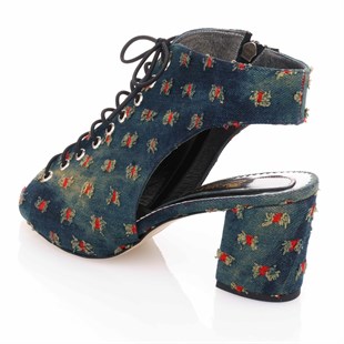 Costo shoesAbiye ve Topuklu Modellerimiz17428 Kot Topuklu Büyük Numara Kadın Ayakkabıları