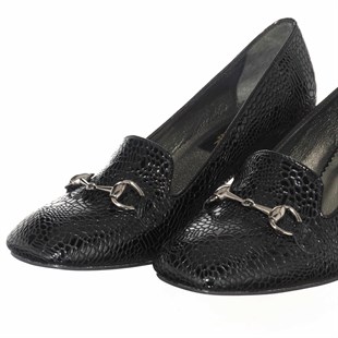 Costo shoesAbiye ve Topuklu ModellerimizK131 Siyah Baskı Büyük numara Kadın Ayakkabısı