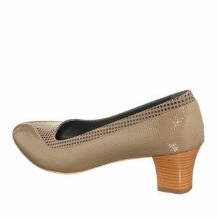 Costo shoesAbiye ve Topuklu ModellerimizKDR1207 Vizon Rugan Büyük Numara Kadın ayakkabısı Rahat Geniş Kalıp Kadın Ayakkabısı Özel Seri
