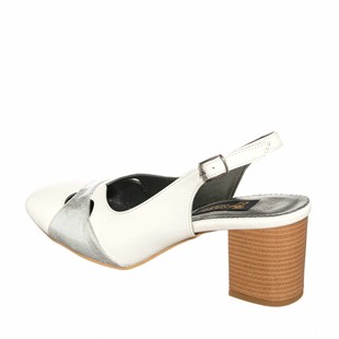 Costo shoesAbiye ve Topuklu ModellerimizKDR1481 Beyaz Özel Seri Rahat Geeniş Kalıp Büyük Numara Kadın Ayakkabısı