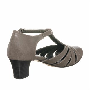 Costo shoesAbiye ve Topuklu ModellerimizKDR1606 Gri Rahat Geniş Kalıp Topuklu Yazlık Üst Kalite KAdın Ayakkabısı