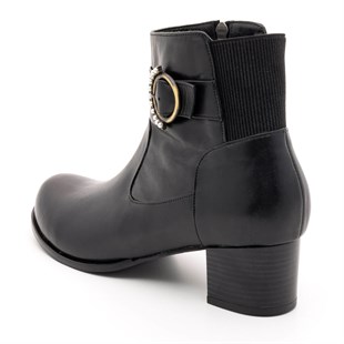 Costo shoesBot ve Çizme Modellerimiz17273 Siyah Analin Büyük Numara Bayan Ayakkabı