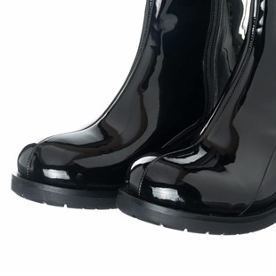 Costo shoesBot ve Çizme ModellerimizK418 siyah rugan Yeni sezon büyük numara Kadın bot
