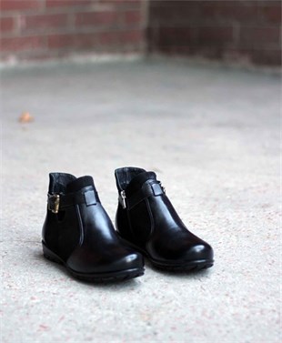 Costo shoesBot ve Çizme ModellerimizR-1079 Siyah Büyük Numara Bot ve Çizme