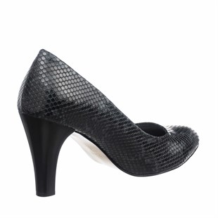 İri AdamBüyük Numara Kadın Ayakkabı134811 Siyah Özel Seri Büyük Numara Kadın Ayakkabı