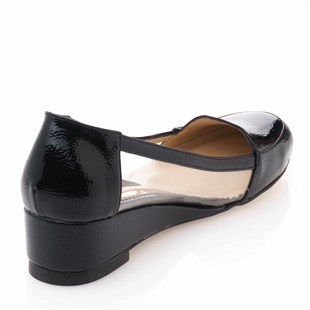 iriadamGündelik ve Rahat Modeller17309 Siyah Transparan Büyük Numara Gündelik Kadın Ayakkabısı