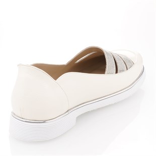 iriadamGündelik ve Rahat Modeller17342 Beyaz Büyük Numara Gündelik Kadın Ayakkabısı