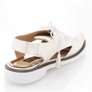 iriadamGündelik ve Rahat Modeller17350 Beyaz Büyük Numara Gündelik Kadın Ayakkabısı