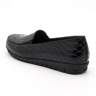 Costo shoesGündelik ve Rahat Modeller200592 Siyah Timsah Baski Büyük Numara Bayan Ayakkabı