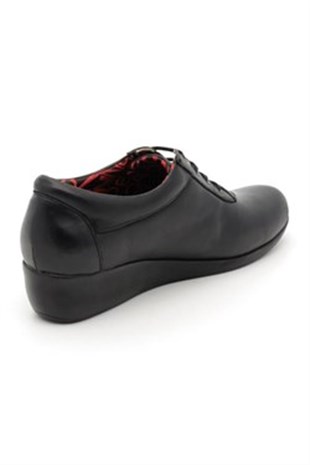 iriadamGündelik ve Rahat ModellerZ 5 Siyah Büyük Numara Gündelik Kadın Ayakkabısı
