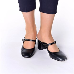 Costo shoesTerlik Sandalet ve Babet Modellerimiz2405 SİYAH  Büyük Numara Bayan Terlik Ayakkabı