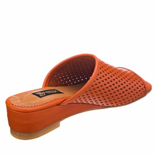 Costo shoesTerlik Sandalet ve Babet Modellerimiz41-42-43-44 Numaralarda N1397 Turuncu Kuzu Derisi Astarsız Hafif Dolgu Taban Büyük Numara Kadın Terlik